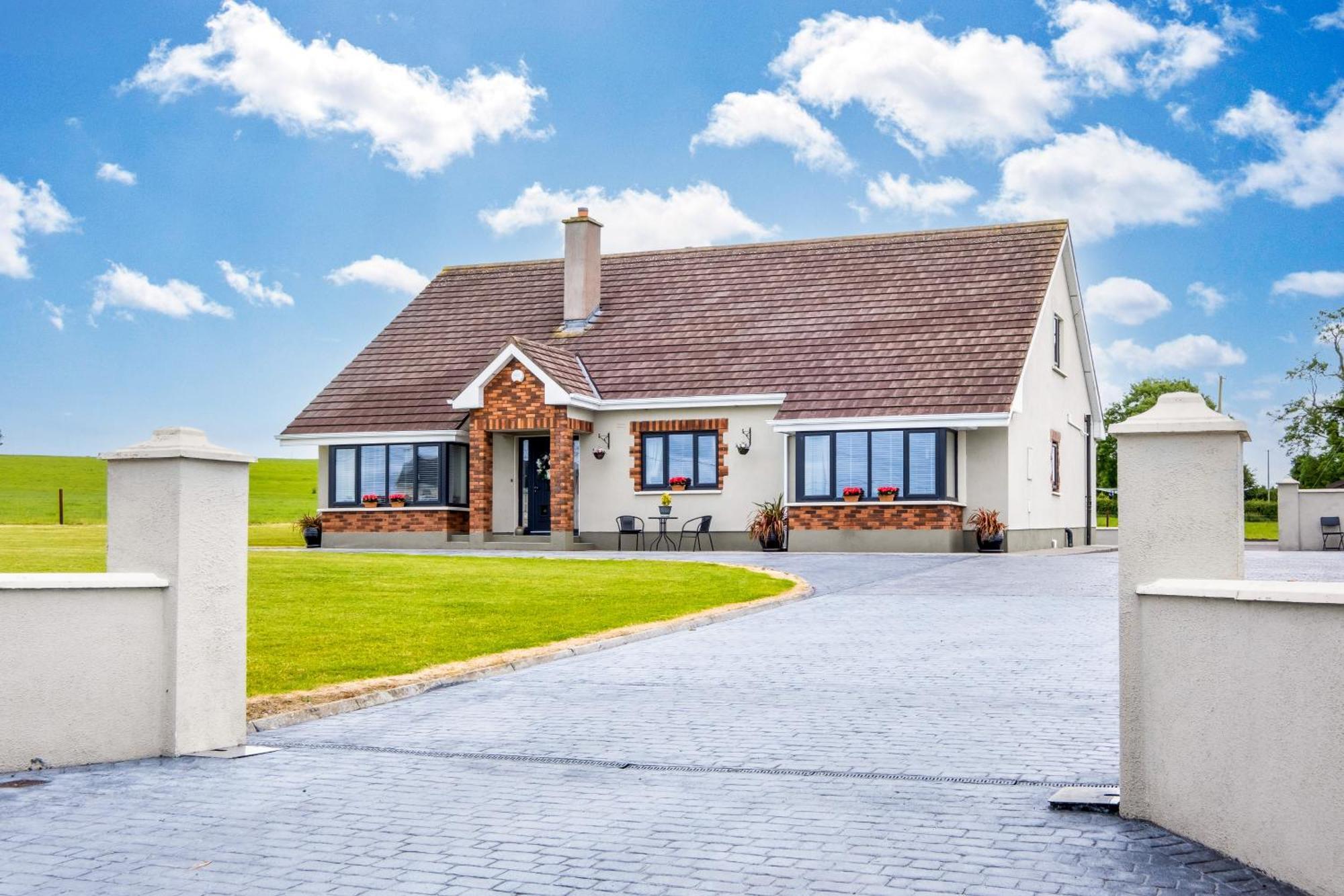 Keeraun Hill Bed & Breakfast Banagher Екстериор снимка